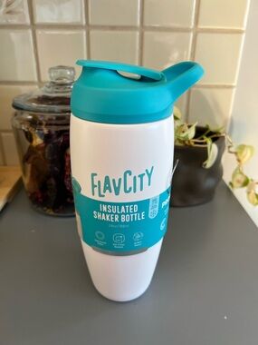 Stainless steel protein shaker